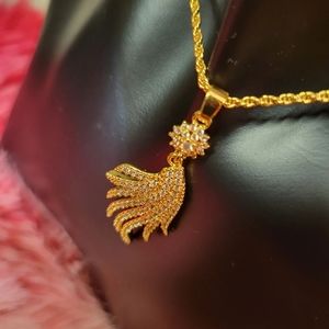 Earing and pendant  set